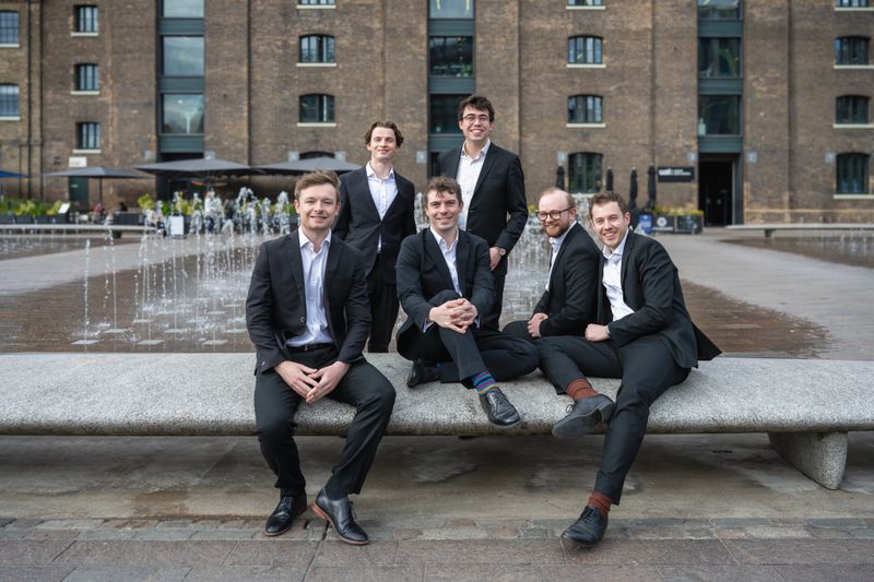 Mit "The Gesualdo Six" ist eines der derzeit profiliertesten britischen Vokalensembles 2026 zu Gast. Foto: Andrew Wilkinson